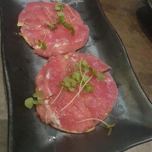 Crudos - Tuna Pizza