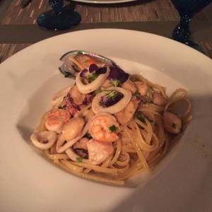 Linguini Aglio E Olio Frutto Di Mare (Disponible Gluten Free)