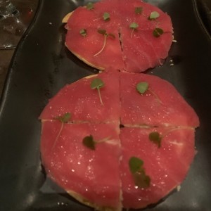 Para picar - Tuna pizza