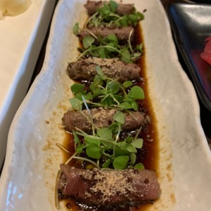 wagyu beef tataki 