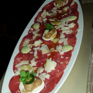 Carpaccio de lomito angus