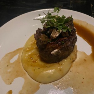 Filet Mignon y Aligot