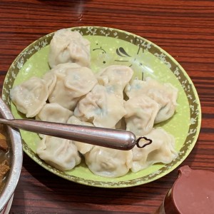 jiaozi hervido de puerco y puerro