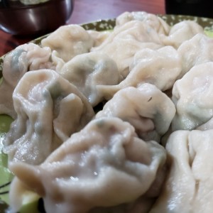 Dumpling con puerco y culantro