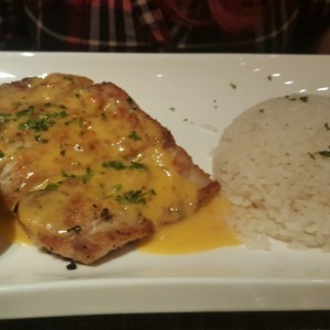 Corvina en salsa de coco