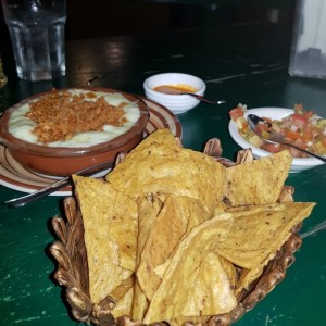 Queso Fundido de Chorizo 