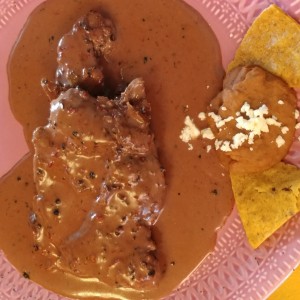 Filete de res salsa pimienta