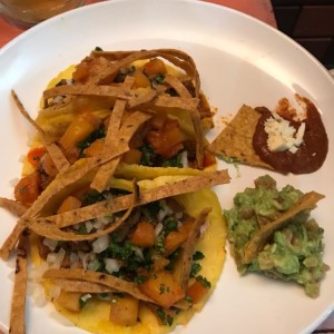 tacos al pastor 