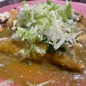 Enchiladas en Salsa Verde