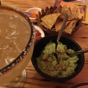 margarita y guacamole