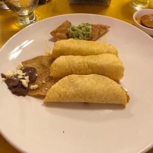 tacos suave de pollo