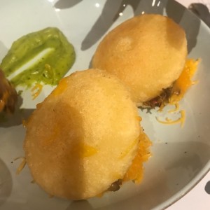 trio de arepas