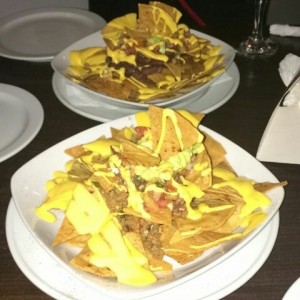 nachos carne y pollo