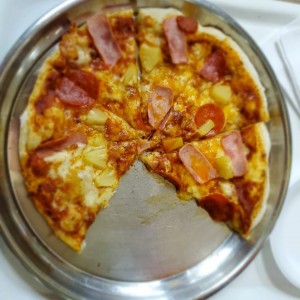 Pizza Hawaiana