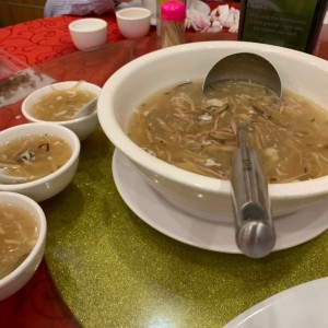 Sopa de buche de pescado 