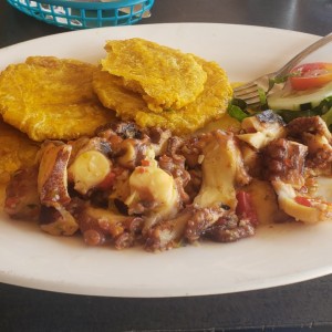 Pulpo al ajillo