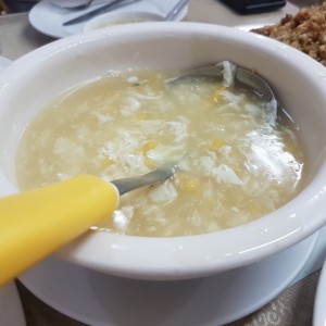 sopa de maiz y pollo