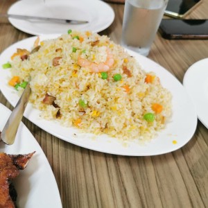 Arroz yan chaw