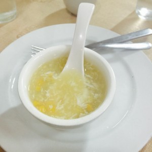 sopita de maiz y pollo