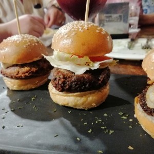 Hamburguesitas de rabo de Toro