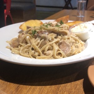 Pastas - Carbonara Chicken