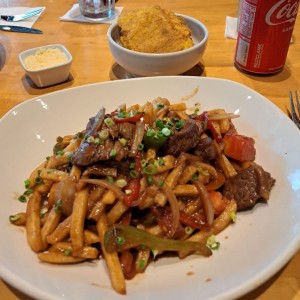 Carne - Lomo Saltado