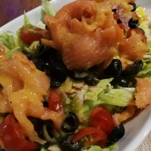 ensalada de Salmon ahumado