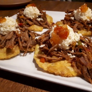 patacones con ropa vieja