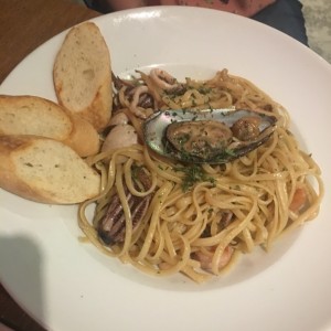 Pasta frutti di mare