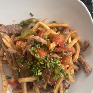 Carne - Lomo Saltado