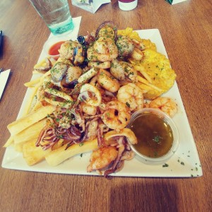 picada mariscos