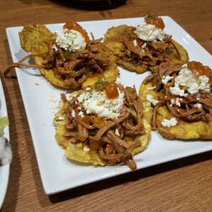 Patacones con ropa vieja