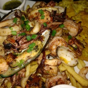 Picada de Mariscos