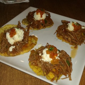 Pantacones con ropa vieja