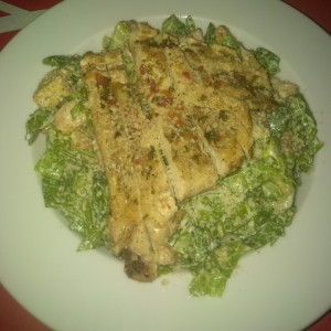 Ensalada Cesar con Pollo