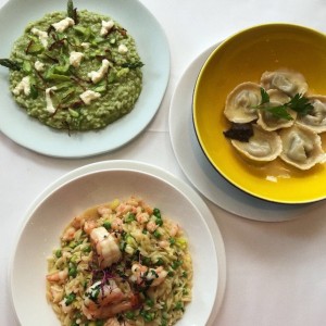 orzo con camarones, pasta con trufas y risoto de esparragos