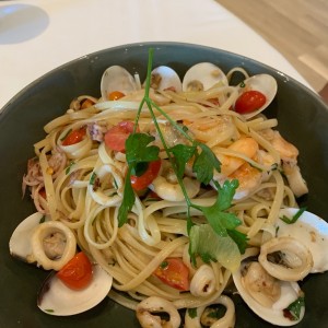 Linguini ai Frutti di Mare