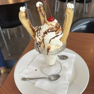 Helado con churros 