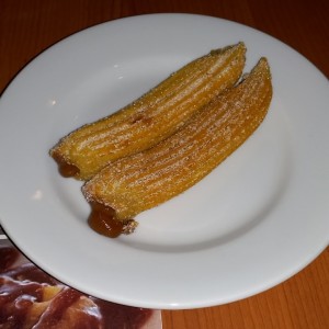 Churros rellenos de manjar