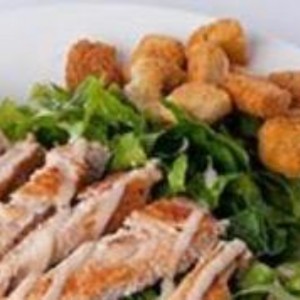 ensalada cesar con pollo