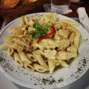 Penne con pollo