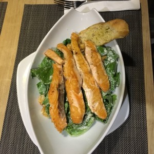 Ensalad Caesar con Salmon