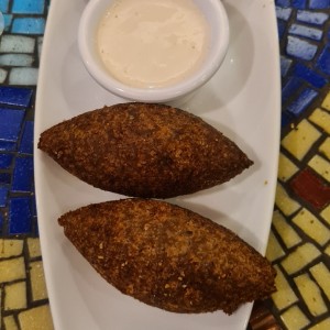 Entradas Libanesas - Kibbe Frito