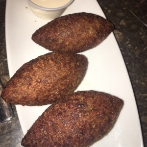 Entradas Libanesas - Kibbe Frito