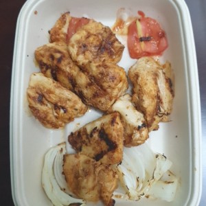 brocheta de pollo