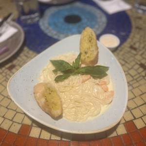 Pasta con camarones