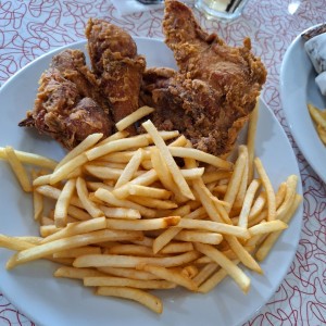 3 Piezas de pollo Frito