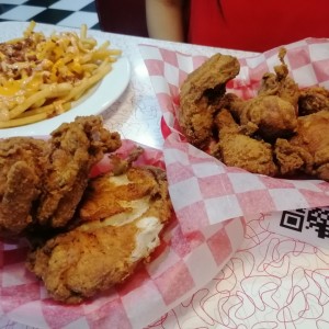 9 Piezas de Pollo Frito Solo