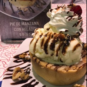 Pie de Manzana con Helado 