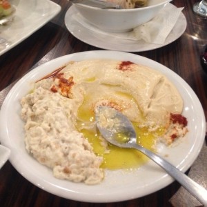 babaganoush y hummus de garbanzo